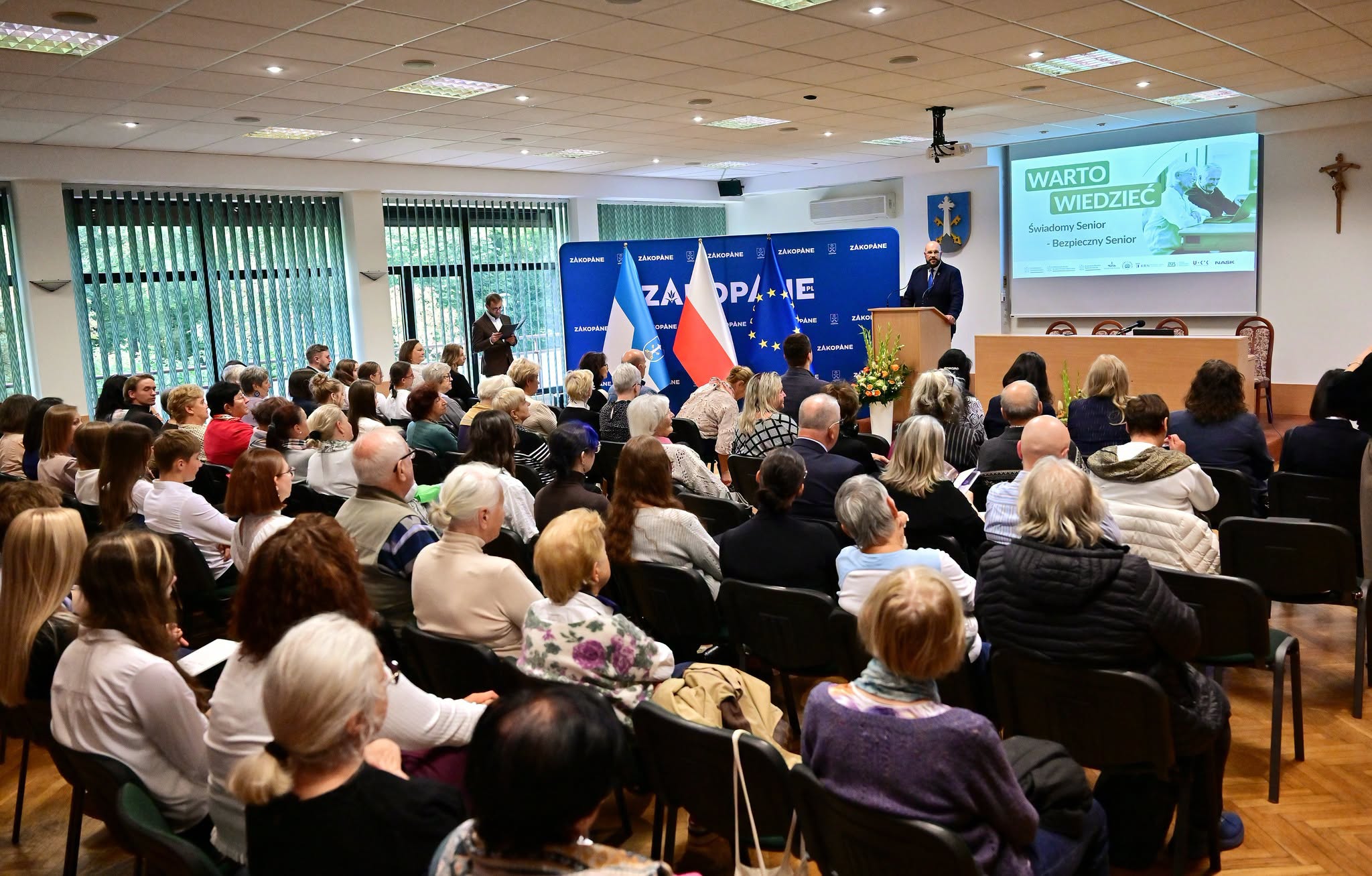 Zakopane rozmawia o bezpieczeństwie seniorów i zagrożeniach w sieci